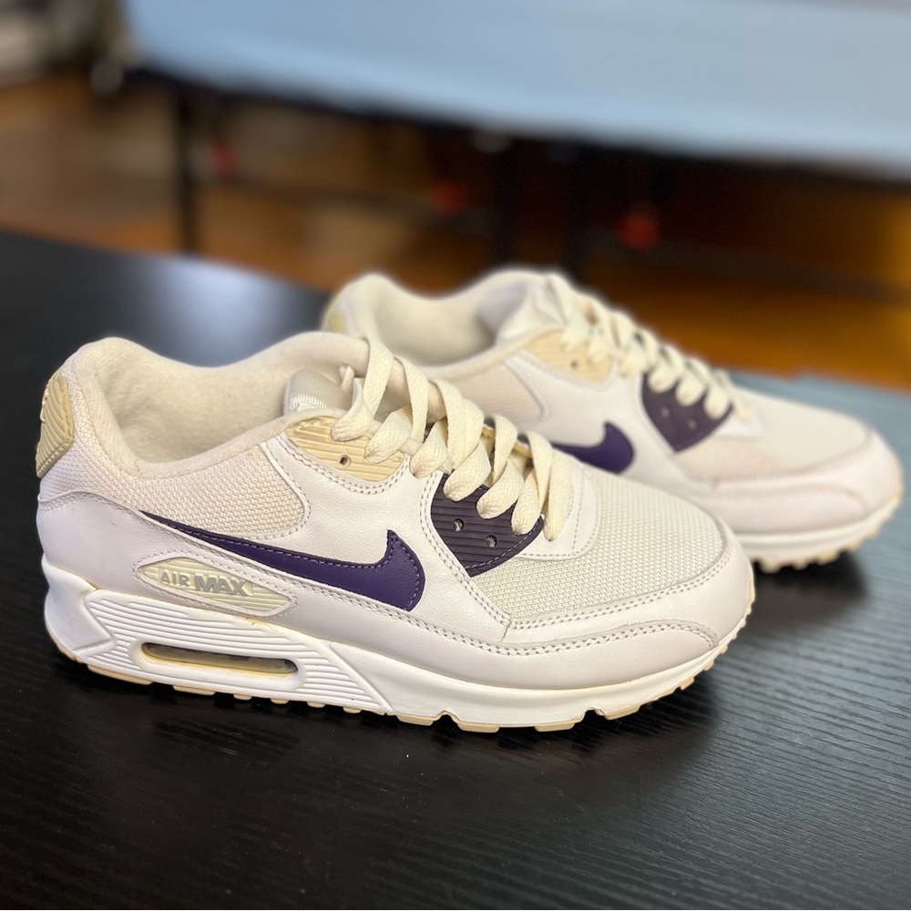 Nike Air Max 90 - White/Purple Athletic Sneaker (Size: US Women 9)